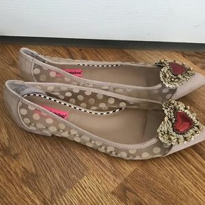 Betsey Johnson Flats